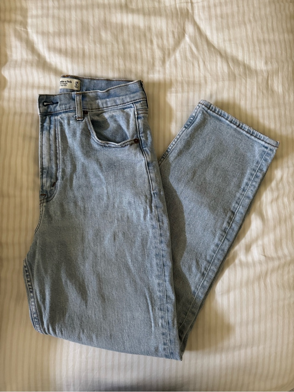 A&F Ankle Straight Ultra High Rise Women’s Jeans